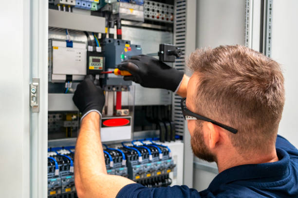 Best Affordable Electrician  in Waukon, IA