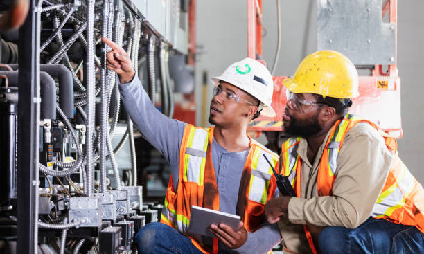 Best Circuit Breaker Repair  in Waukon, IA